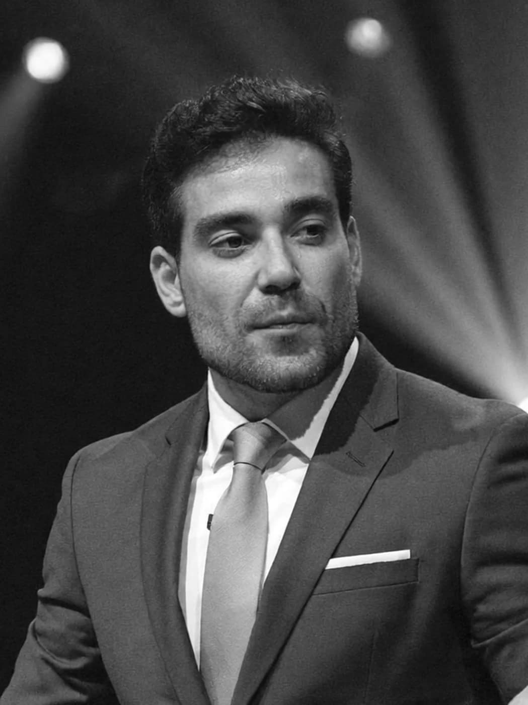 Dr. Henrique Santiago